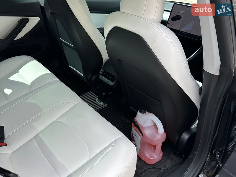 Седан Tesla Model 3 2020 в Харькове