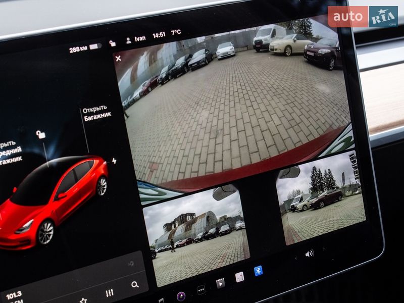 Седан Tesla Model 3 2018 в Львові