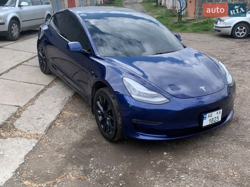 Седан Tesla Model 3 2019 в Кривом Роге