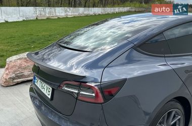 Седан Tesla Model 3 2021 в Луцке