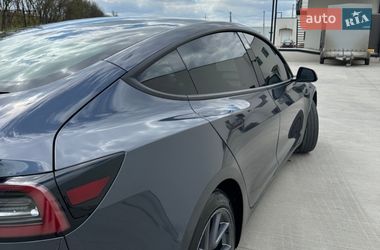 Седан Tesla Model 3 2021 в Луцке