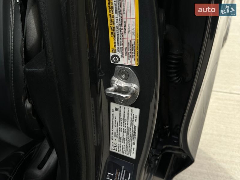 Седан Tesla Model 3 2021 в Луцке