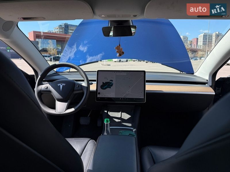 Седан Tesla Model 3 2021 в Києві