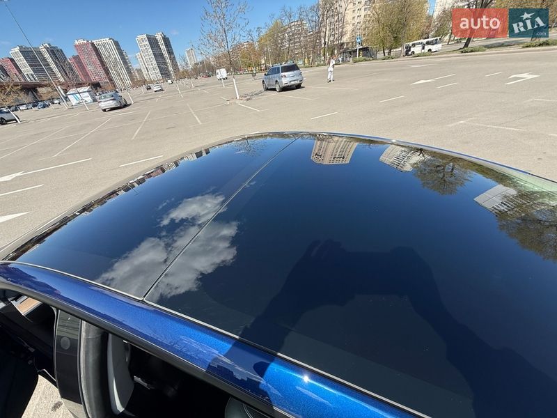 Седан Tesla Model 3 2021 в Киеве