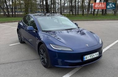Седан Tesla Model 3 2025 в Києві