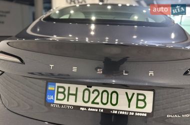 Седан Tesla Model 3 2025 в Одессе