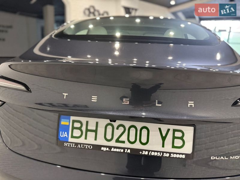 Седан Tesla Model 3 2025 в Одессе