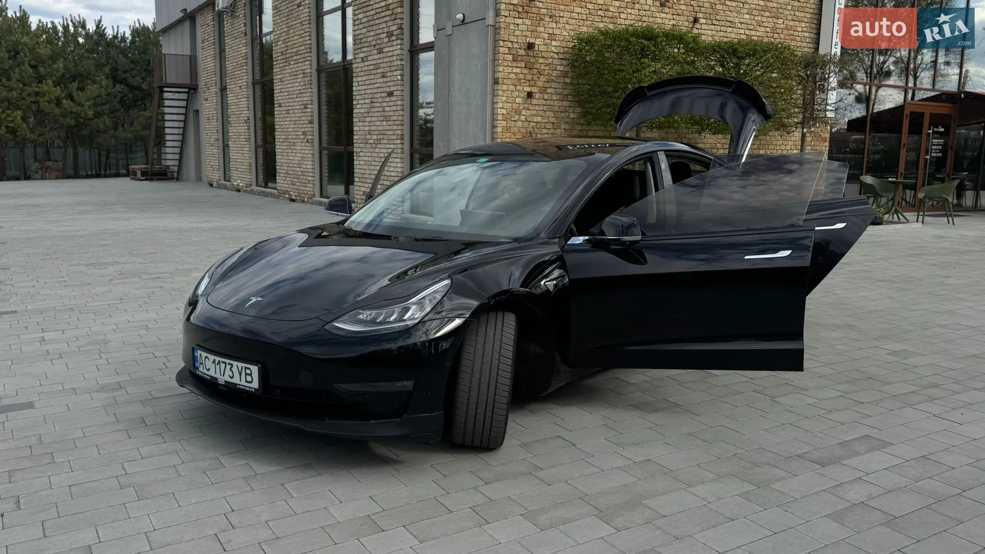 2019 Tesla Model 3 - мініатюра 4