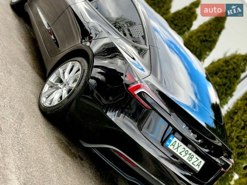 Седан Tesla Model 3 2024 в Харькове