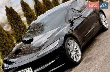 Седан Tesla Model 3 2024 в Харкові