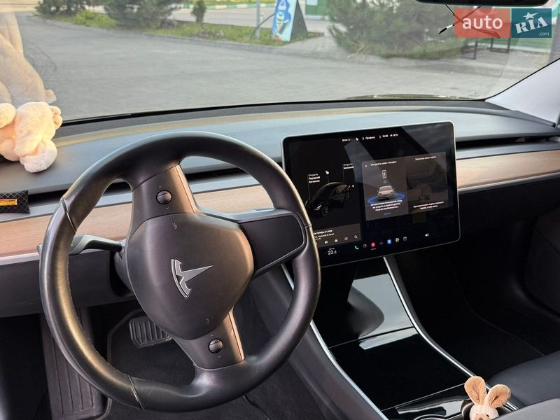 Седан Tesla Model 3 2018 в Хмельницком