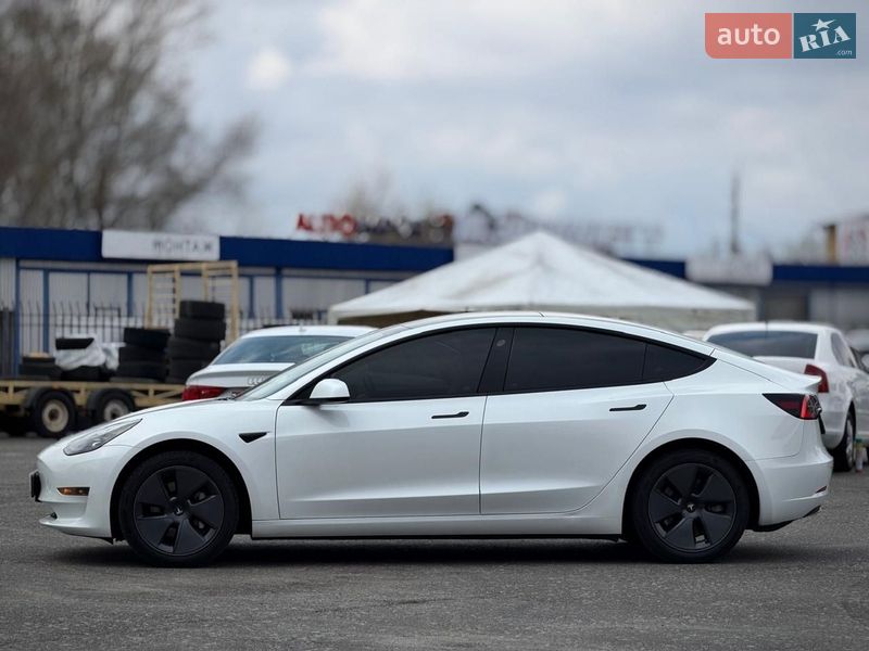 Седан Tesla Model 3 2022 в Киеве фото 4 Седан Tesla Model 3 2022 в Киеве