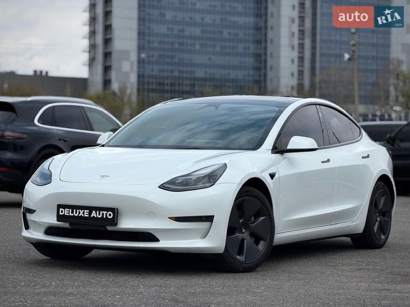 Седан Tesla Model 3 2022 в Киеве фото 17 Седан Tesla Model 3 2022 в Киеве