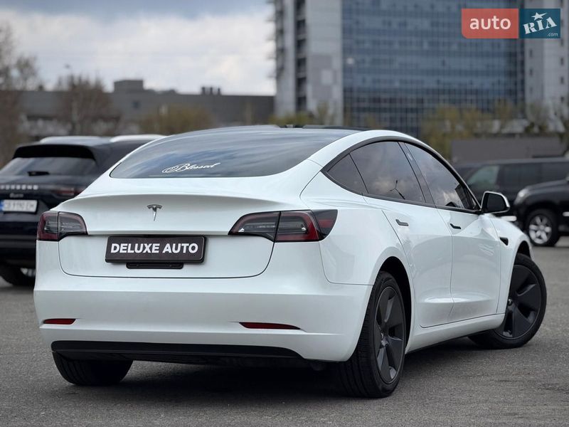 Седан Tesla Model 3 2022 в Киеве фото 36 Седан Tesla Model 3 2022 в Киеве