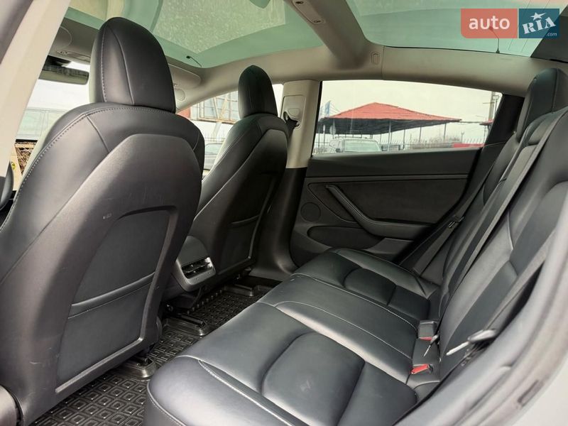 Седан Tesla Model 3 2022 в Киеве фото 58 Седан Tesla Model 3 2022 в Киеве