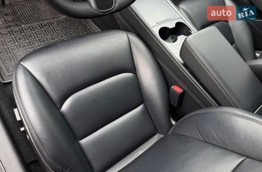 Седан Tesla Model 3 2022 в Киеве фото 69 Седан Tesla Model 3 2022 в Киеве
