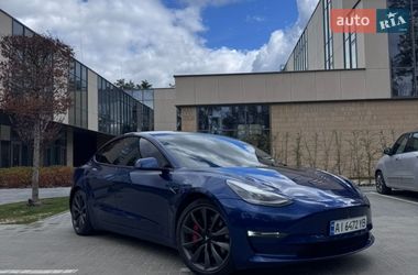 Седан Tesla Model 3 2021 в Ирпене