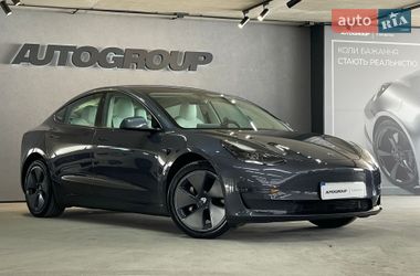 Седан Tesla Model 3 2022 в Одесі