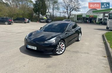 Седан Tesla Model 3 2019 в Коломые