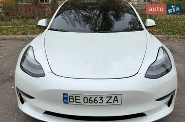 Седан Tesla Model 3 2022 в Миколаєві