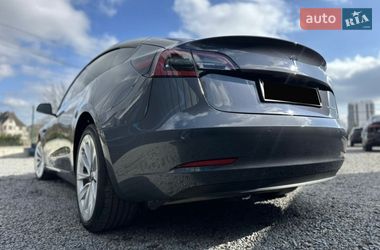 Седан Tesla Model 3 2022 в Киеве