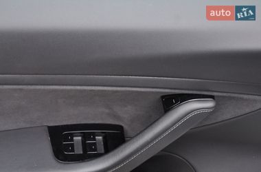 Седан Tesla Model 3 2019 в Одесі