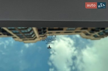 Седан Tesla Model 3 2025 в Киеве