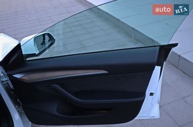 Седан Tesla Model 3 2022 в Кременчуге
