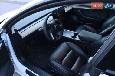 Седан Tesla Model 3 2022 в Кременчуге