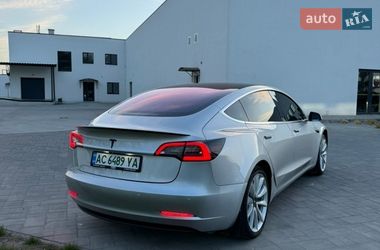 Седан Tesla Model 3 2018 в Луцьку