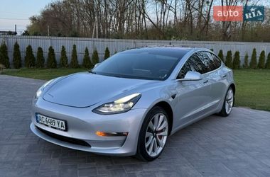 Седан Tesla Model 3 2018 в Луцьку