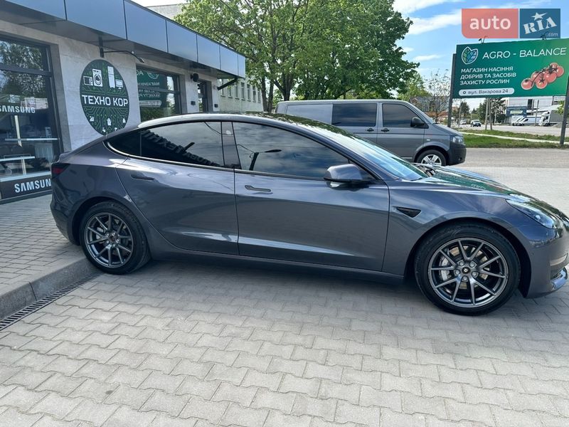 Седан Tesla Model 3 2022 в Виноградове