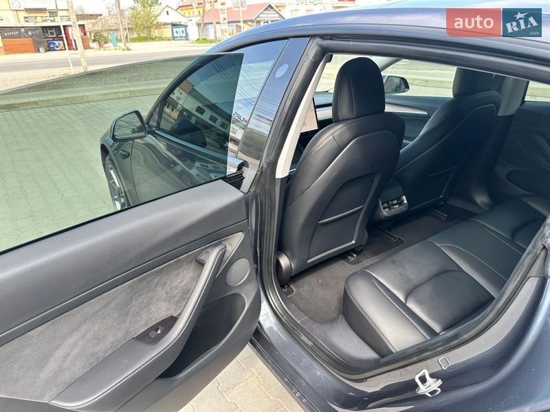 Седан Tesla Model 3 2022 в Виноградове