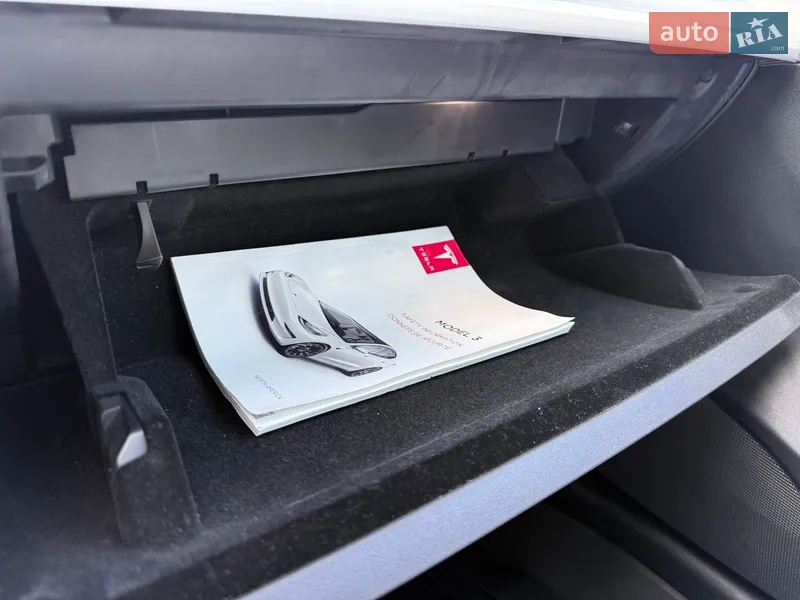 Седан Tesla Model 3 2021 в Киеве документ