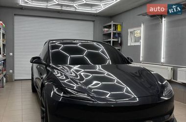 Седан Tesla Model 3 2024 в Черноморске