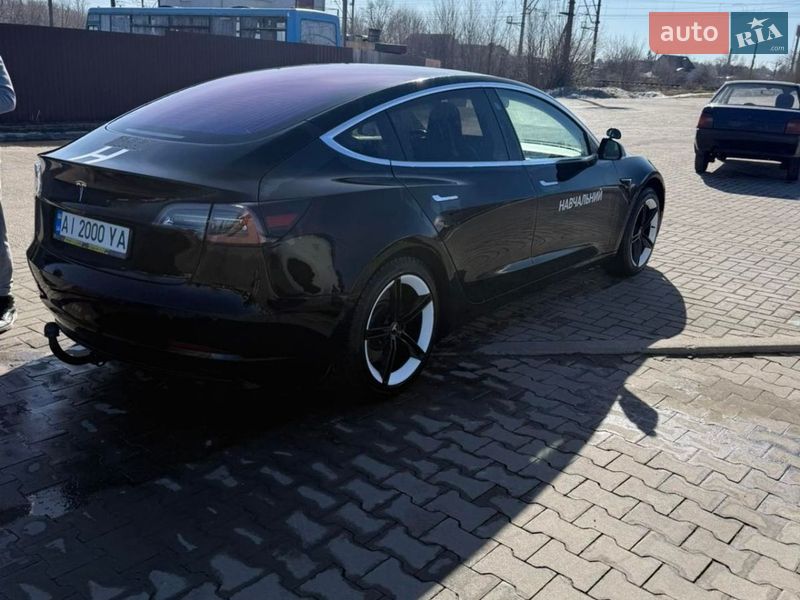 Седан Tesla Model 3 2018 в Барышевке