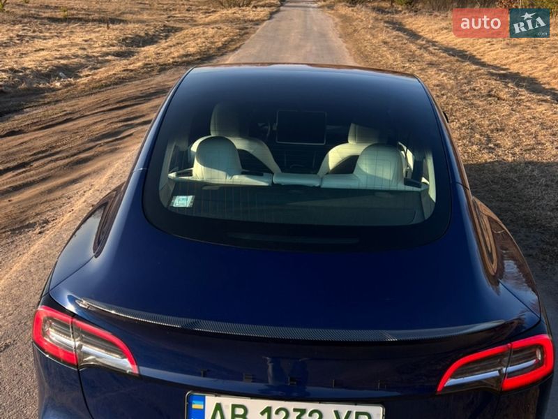 Седан Tesla Model 3 2018 в Вінниці