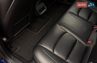 Седан Tesla Model 3 2021 в Киеве