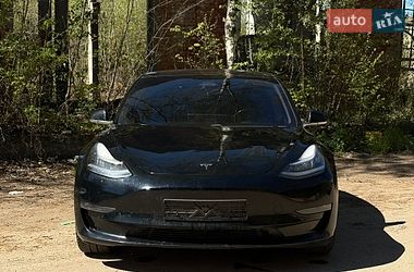 Седан Tesla Model 3 2019 в Коломиї