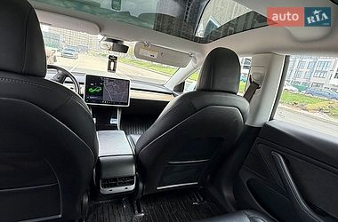 Седан Tesla Model 3 2018 в Киеве