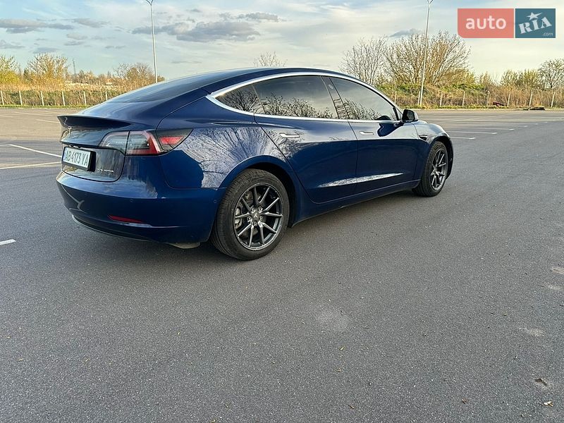 Tesla Model 3 2018
