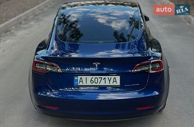 Седан Tesla Model 3 2021 в Киеве