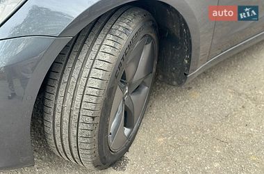 Седан Tesla Model 3 2018 в Житомире