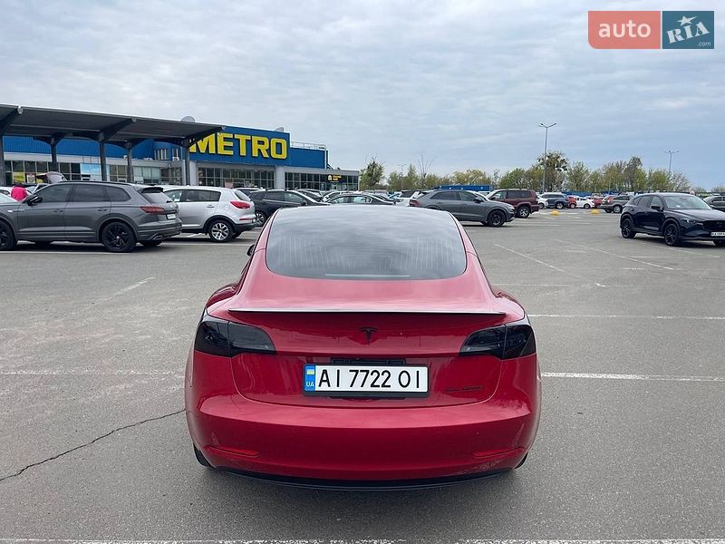 Седан Tesla Model 3 2018 в Києві