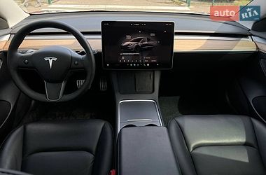 Седан Tesla Model 3 2023 в Одессе