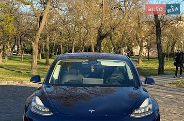 Седан Tesla Model 3 2018 в Миколаєві