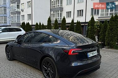 Седан Tesla Model 3 2024 в Ивано-Франковске