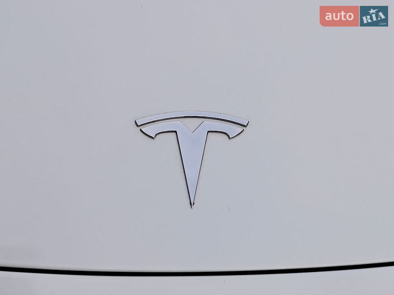 Седан Tesla Model 3 2019 в Тернополе