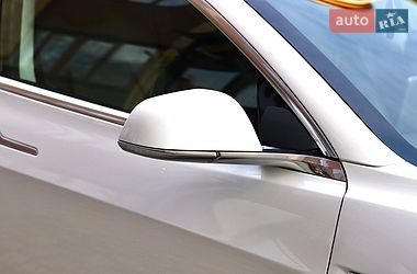 Седан Tesla Model 3 2019 в Тернополе