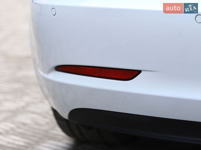 Седан Tesla Model 3 2019 в Тернополе